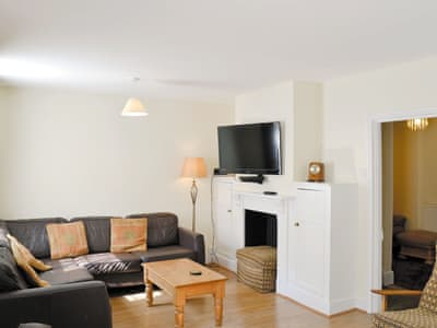 Ivy House thumbnail 1