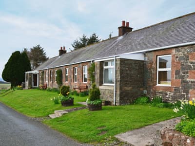 Gilchristland Cottage thumbnail 2