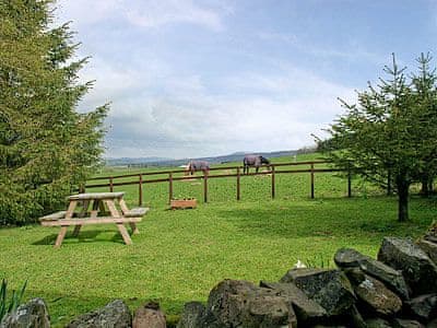 Gilchristland Cottage thumbnail 5