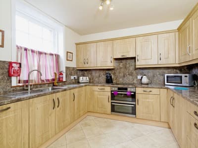 Annan House thumbnail 5
