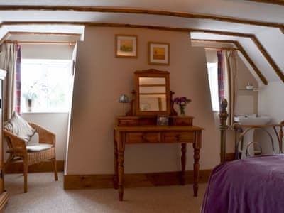Merryweather Cottage thumbnail 6