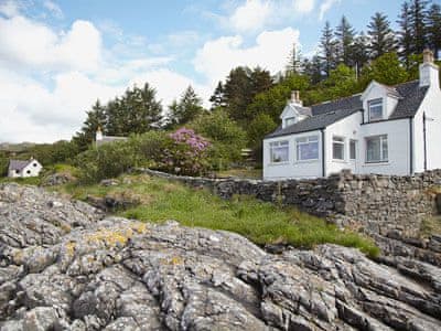 Otter Cottage, Ardaneaskan, near Lochcarron.