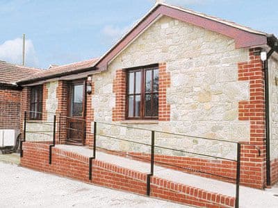 Stable View Cottage thumbnail 1