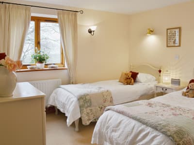 Ellen Cottage thumbnail 5