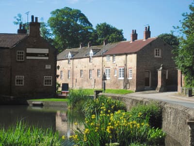 Freds Cottage thumbnail 2