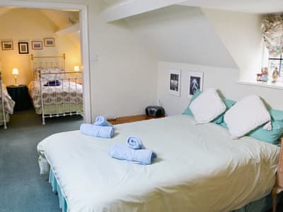 Black Combe Apartment thumbnail 5