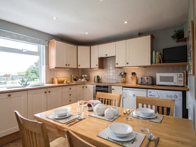 Longstone Cottage thumbnail 7