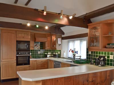 Stable Cottage thumbnail 3