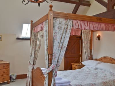 Stable Cottage thumbnail 4