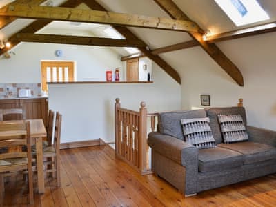 Stable Cottage thumbnail 3