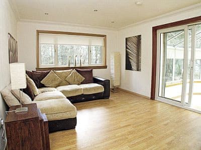 Lomond View Cottage thumbnail 2