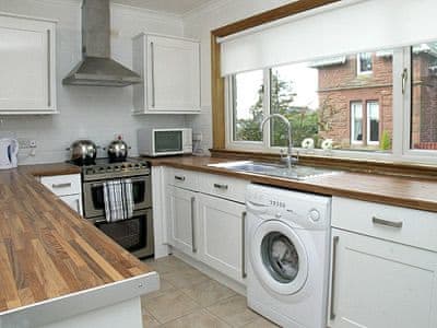 Lomond View Cottage thumbnail 5
