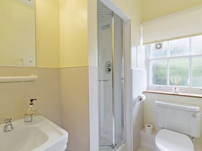 Annan House thumbnail 8