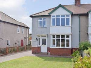 Spacious semi-detached holiday home | Rose Garth, Robin Hood&rsquo;s Bay