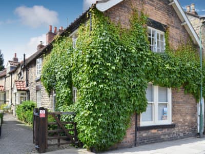 Traditional Yorkshire Cottage | Forge View Cottage, Thornton-le-Dale, near Pickering
