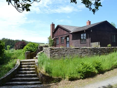 Delightful semi-detached bungalow | The Paint Box, Heasley Mill, near South Molton