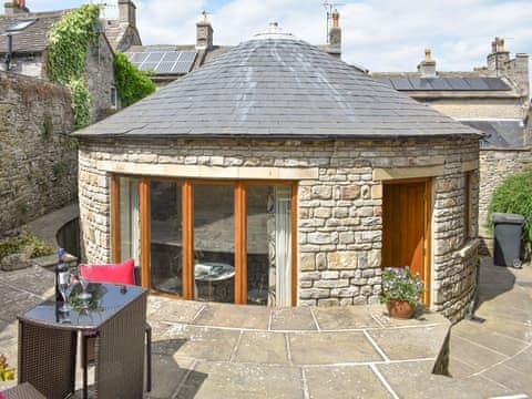 Quirky holiday home | Poppy&rsquo;s Footprint, Middleham, near Leyburn