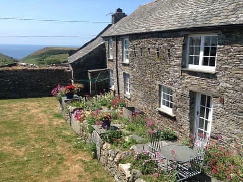 Beautiful cottage with sea views from garden | Culvada - Trebarwith Farm Cottages, Trebarwith, Delabole