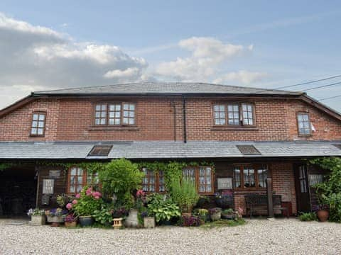 Attractive holiday home | Keepers Cottage, East Burton, near Wareham