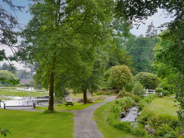 Garden and grounds | Rosecraddoc Manor, Liskeard