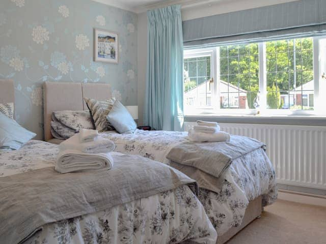 Welcoming twin bedroom | Coastal Dream, Mudeford, near Christchurch