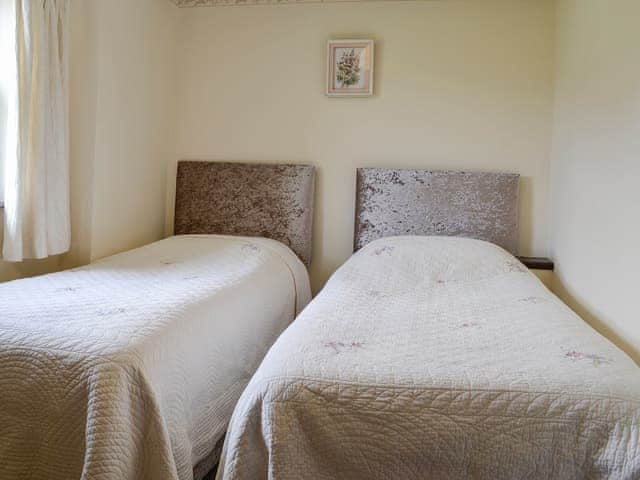 Comfortable twin bedded room | Swaledale Cottage - Swaledale and Ellerbeck Cottages, Caldbeck, near Keswick