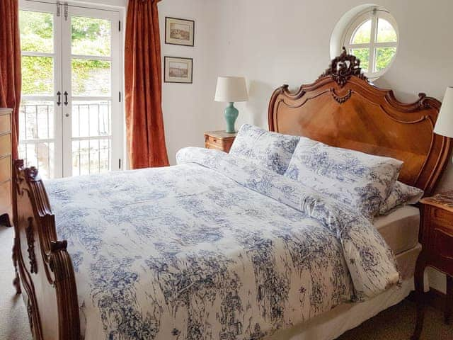 Elegant en-suite double bedroom | Lynton Cottage, Combe Martin