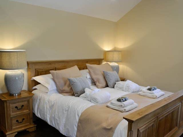 Sumptuous bedroom area | Garth House - Garth Studio - Garth House , Carlisle