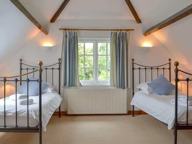 Spacious twin bedroom | The Stables, Eardisland, near Leominster