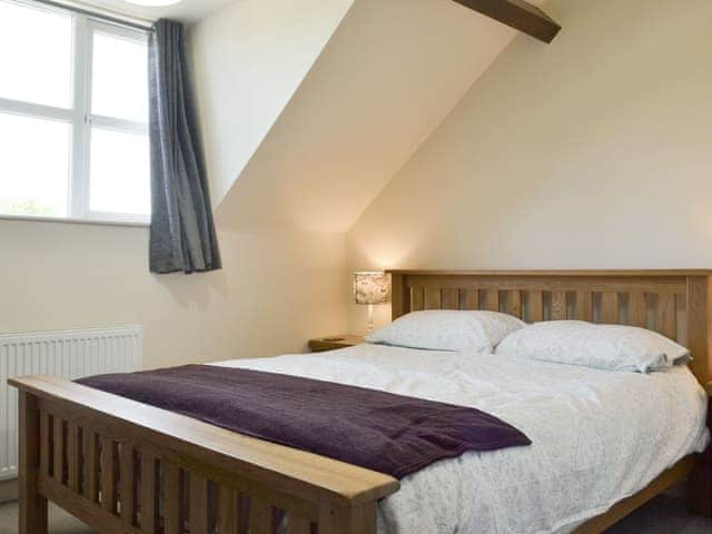 Relaxing en-suite master bedroom | Running Hare, Windermere