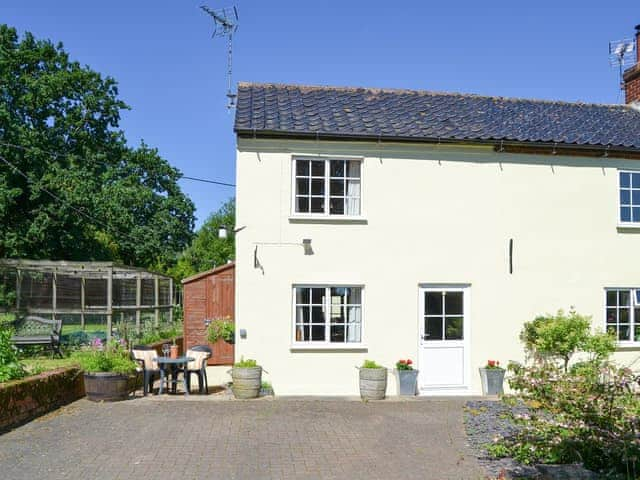 Charming holiday home | Glen Cottage, Westfield, near Dereham