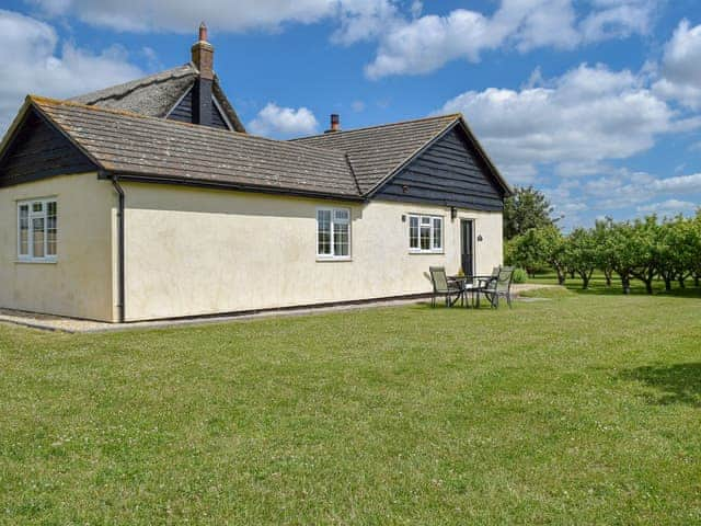 Delightful holiday home | The Bothy, Upton, Didcot