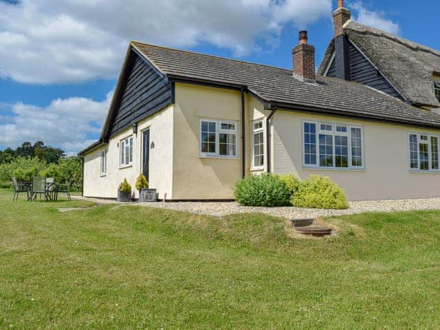 Attractive holiday property | The Bothy, Upton, Didcot