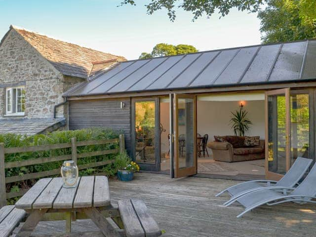 Large spacious decking area | Wallhouse Barn, Bodmin