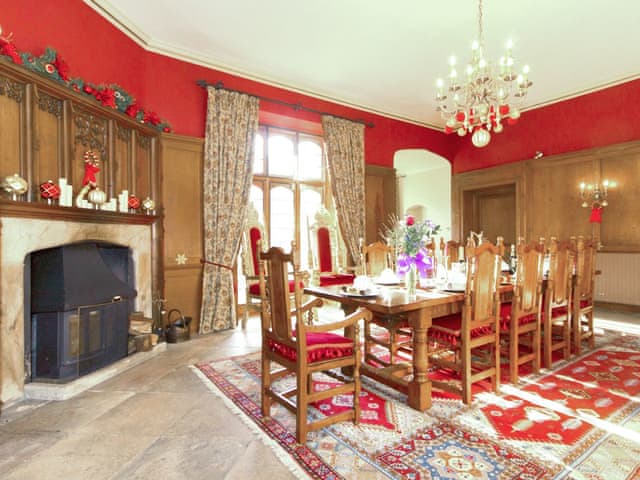 Elegant dining room | Hockwold Hall, Hockwold, near Thetford