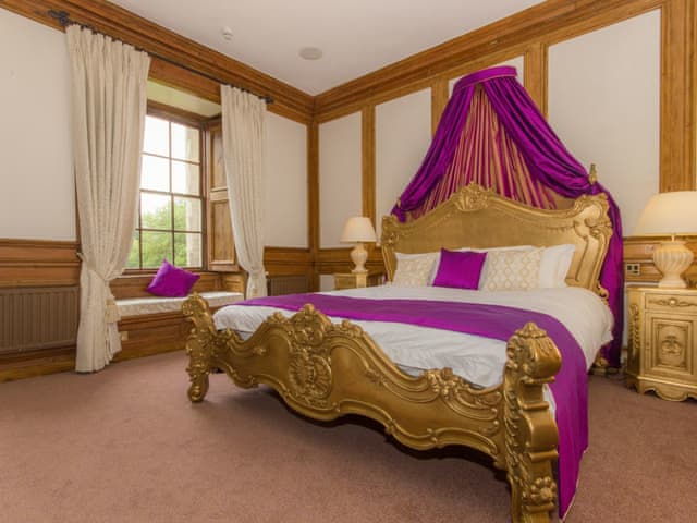 Beautiful double bedroom | Hockwold Hall, Hockwold, near Thetford
