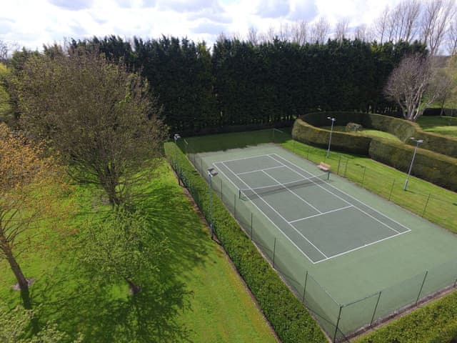 Private tennis court | Hockwold Hall, Hockwold, near Thetford