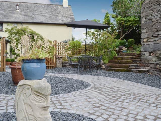 Courtyard area | Crimson Cottage - Wreaks End Farm, Broughton-in-Furness