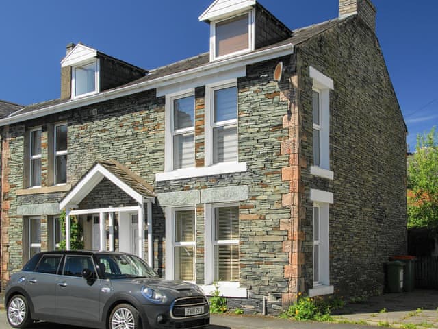 Delightful semi-detached Lakeland holiday cottage | Hastings, Keswick