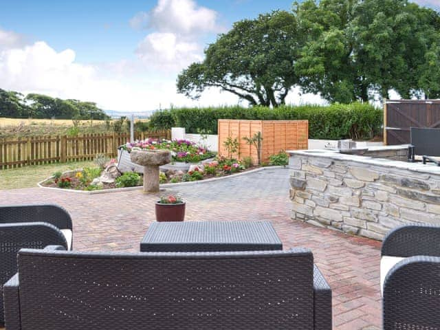 Sitting out area with great views | Tonto&rsquo;s View, Sorley Green Cross, near Kingsbridge