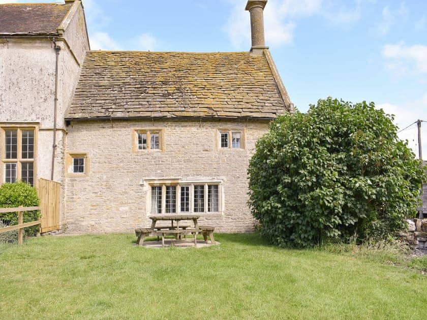 Characterful stone-built cottage | Churchill Cottage - Round Chimneys Farm, Glanvilles Wootton, near Sherborne