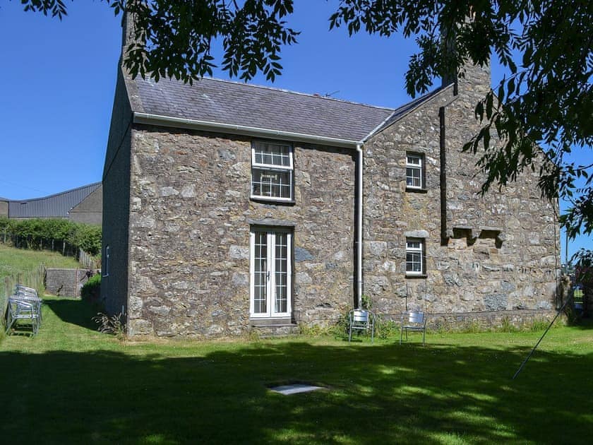 Wonderful detached stone holiday property | Bodwi Isaf - Bodwi Farm Cottages, Near Abersoch