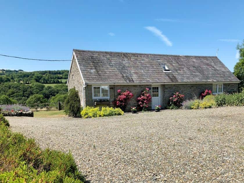  Carefully converted cottage | Cych Cottage - Lletty Farm, Penrherber, Newcastle Emlyn