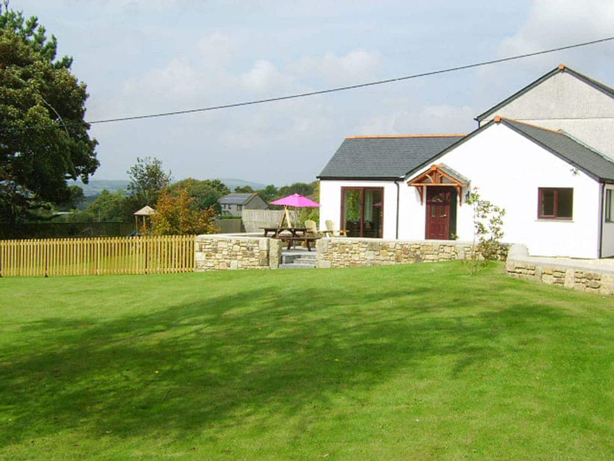 Tregarthen Cottage, Perranuthnoe, Cornwall