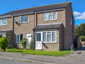 Delightful holiday home | Sea Breeze, Hopton-on-Sea, near Great Yarmouth