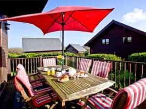 Sitting-out-area | Beech Lodge - Retallack, St Columb