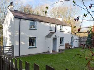 Beautiful, detached, character stone cottage | Woodlands Cottage, Hook, near Haverfordwest