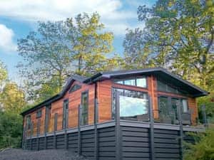Charming holiday accommodation | Lake Bank Lodge, Water Yeat, near Coniston