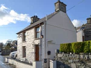 Exterior | Arddwyn, Penrhyndeudraeth, near Porthmadog