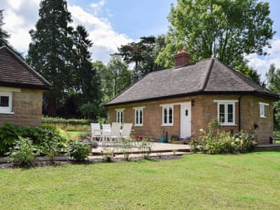 Delightful, single storey, detached holiday property | Wishing Well Cottage, Mathon, near Malvern